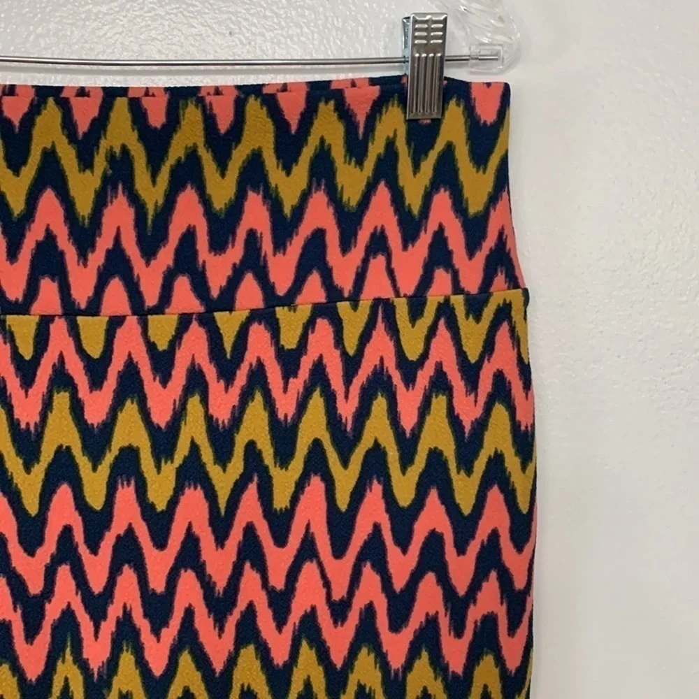 Lularoe Mustard Pink Navy Wavy Chevron Print Cassie Pencil Skirt Size L
